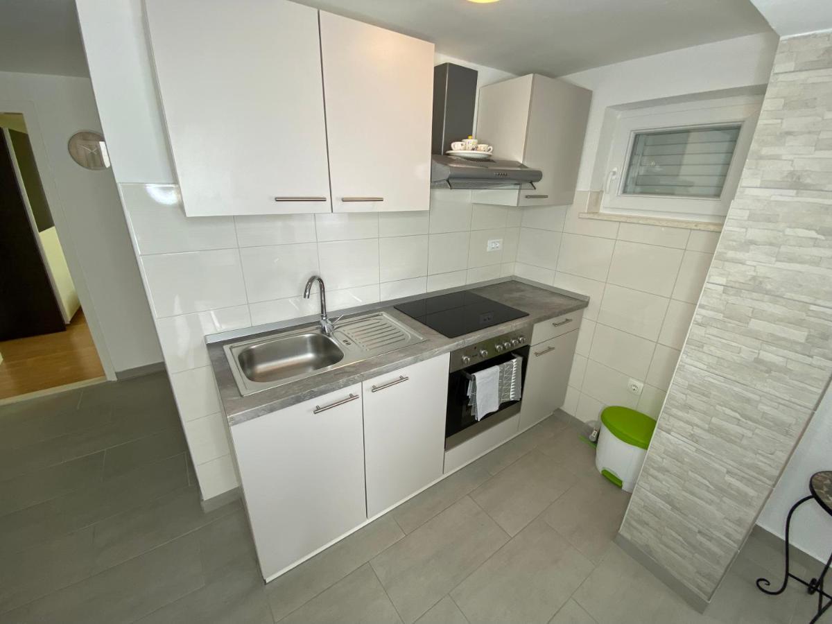 Apartment Carmen Trogir Exteriér fotografie
