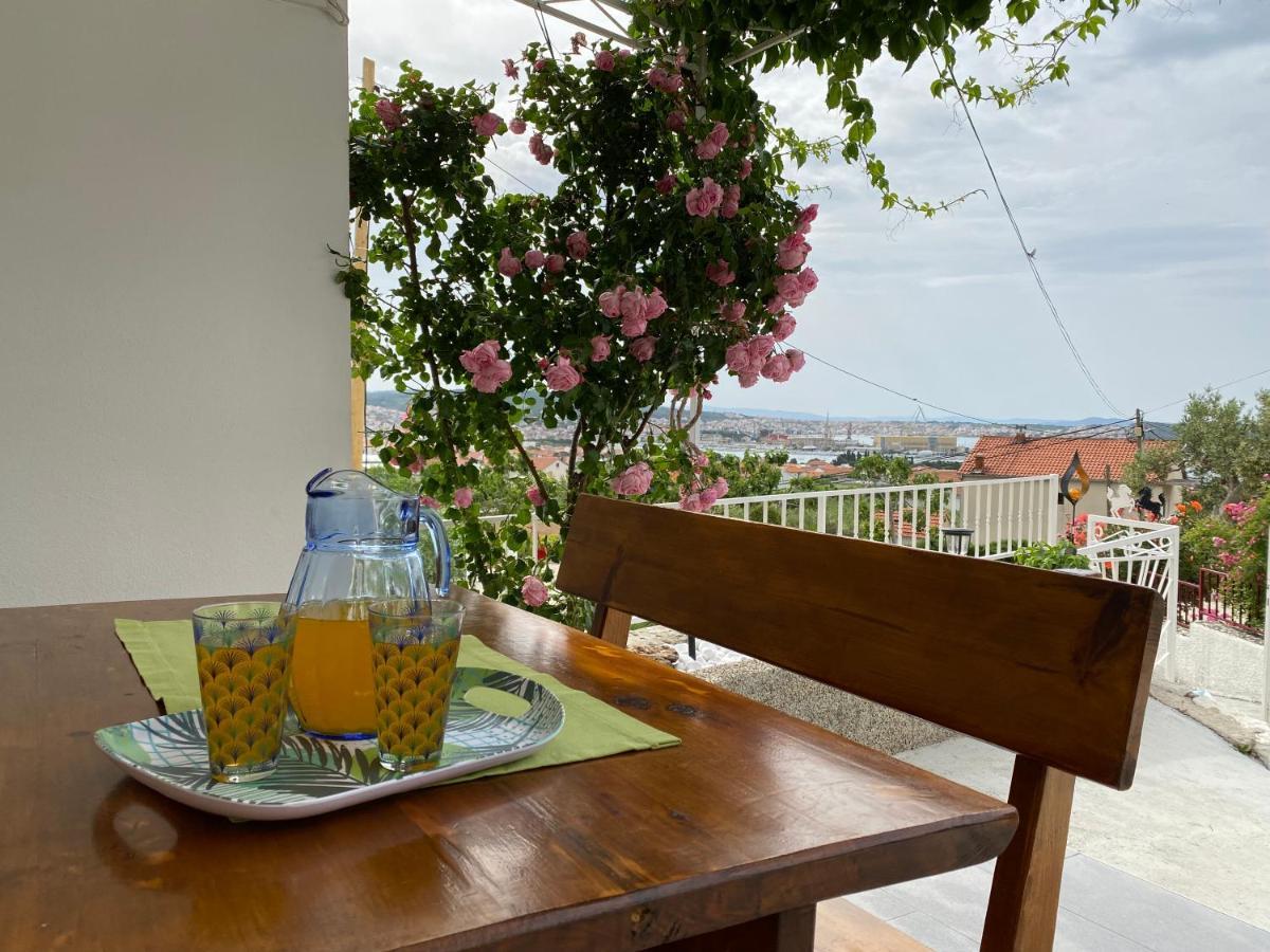 Apartment Carmen Trogir Exteriér fotografie